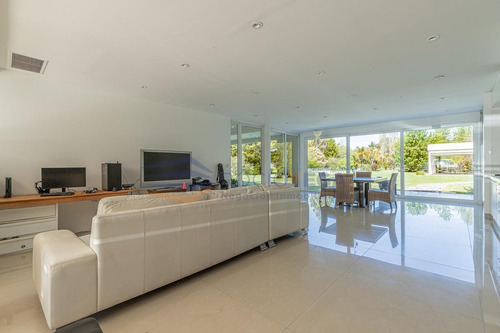 Imagen 19 de 30 de Casa En Venta En San Diego Country Club- Moreno -