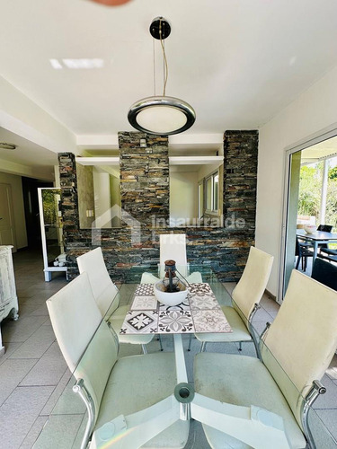 Casa En Alquiler Anual, En Tigre, Barrio San Isidro Labrador, 4 Ambientes Y Piscina!