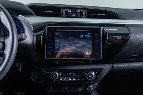 Imagen 9 de 14 de Toyota Hilux 4x2 Srv Mt 2018