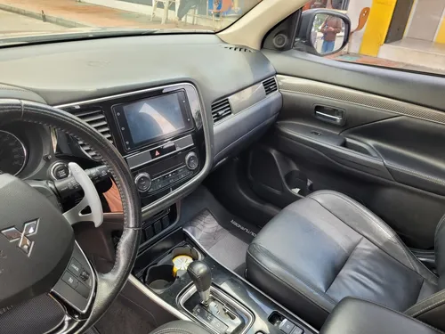 Mitsubishi Outlander 2.4 Kaiteki 4x4 automática