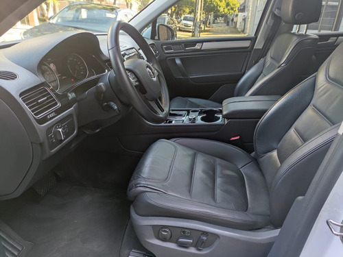 Imagem 9 de 15 de Touareg V6 2013 Única Dona, Todas Revisões Em Concessionária