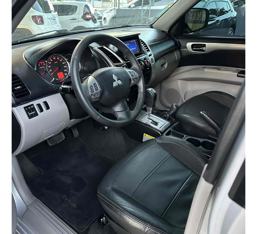 Mitsubishi Pajero Dakar 3.5 HPE 7 LUGARES 4X4 V6 24V FLEX 4P AUTOMÁTICO
