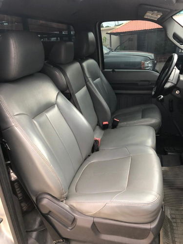Imagen 4 de 6 de Ford Super Duty 350