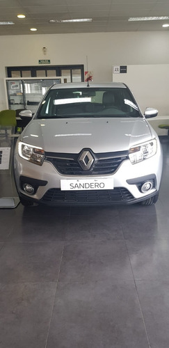 Imagen 13 de 15 de Autos Y Camionetas Renault Sandero Life Toyota Etios Cruze E