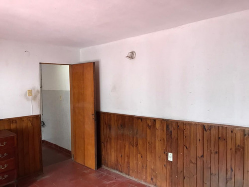 Los Naranjos, Hermosa Zona, Sobre Calle Principal Del Barrio.- Apta Credito Bancor!