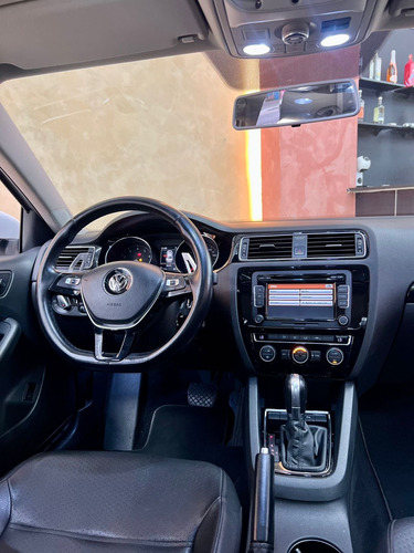 Volkswagen Jetta 2.0 Tsi Highline 4p
