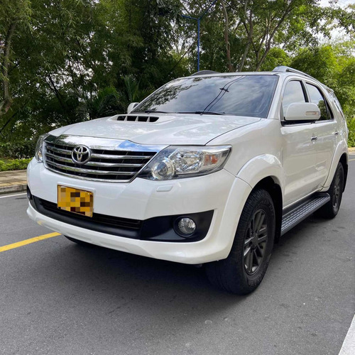 Toyota Fortuner 3.0 Sr5