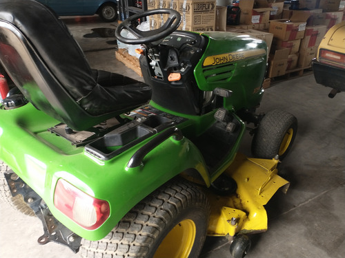 Tractor Cortacesped John Deere, Modelo X740 Diesel