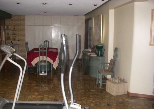 Se Vende Interesante Casa En Parte Alta De La Florida Con 4 Amplios Apartamentos