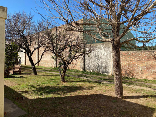 Casa+ Galpón En Venta Sobre Sgto Cabral Sjn