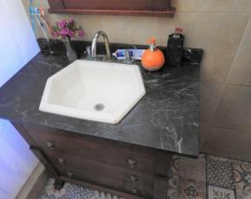 Casa En Venta - 3 Dormitorios 2 Baños - 3.108mts2 - Tandil