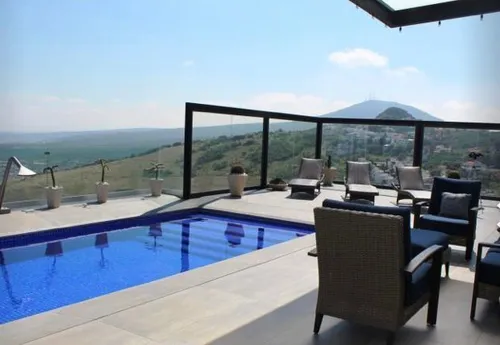 Venta De Residencia En Vista Real Country Club, Corregidora