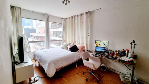 Departamento En Venta De 2 Dorm. En Providencia