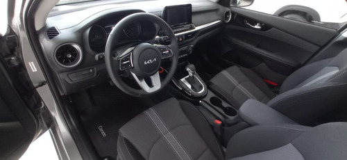 Imagen 10 de 13 de Kia Cerato Sx 2.0 At