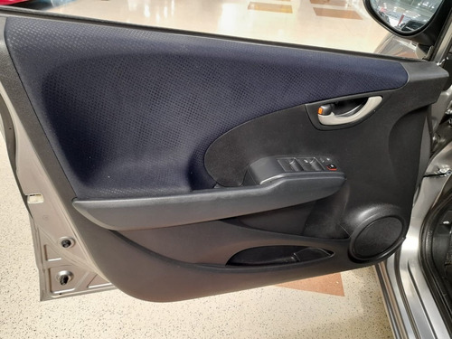 Imagem 12 de 20 de Honda Fit 1.4 Lx 16v 2014