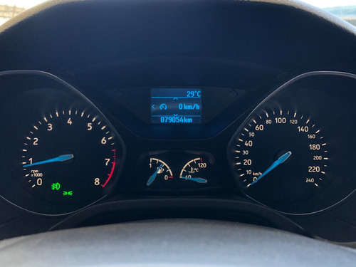 Imagen 22 de 25 de Ford Focus 2016 Se Plus Manual 2.0