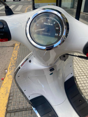 Scooter Beta Tempo Arrow Deluxe