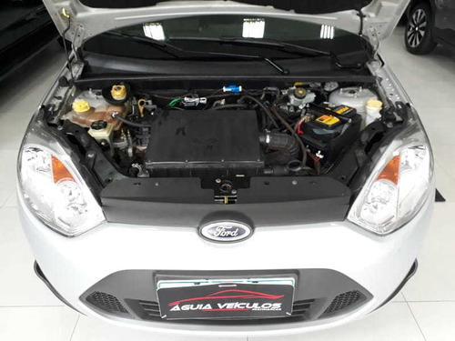 Imagem 12 de 15 de Ford Fiesta 1.6 8v Flex 2013
