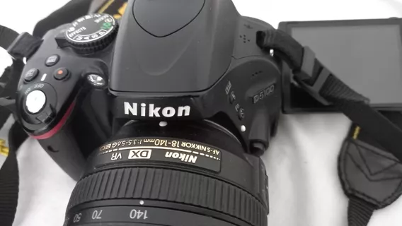 Nikon D5100 Kit + Lente 18-140 Mm + Flor + Bolso + Memoria