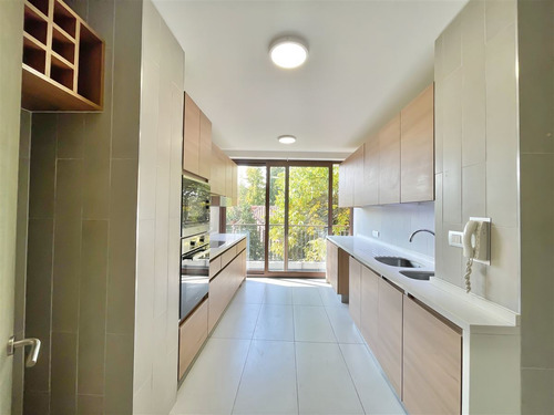 Departamento En Venta De 3 Dorm. En Lo Barnechea