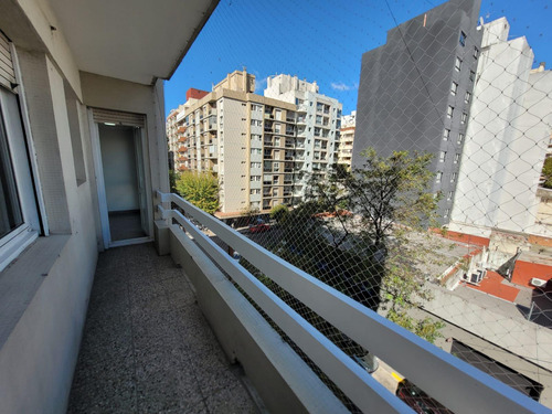 Venta Departamento 3 Ambientes Con Balcon Saliente Centro Mar Del Plata