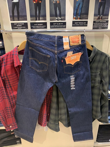 Imagen 2 de 4 de Jean Levis 501 Regular Fit Tres Colores Original