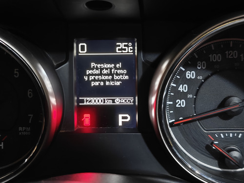 Jeep Grand Cherokee Laredo V6 Lujo 4x2 At