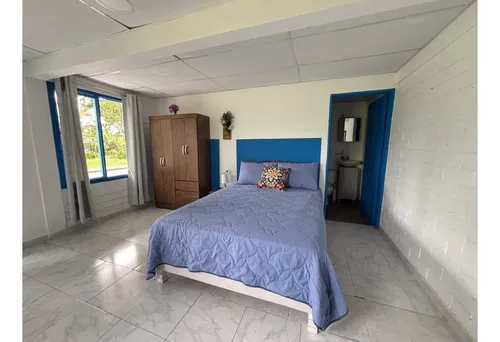 Vendo Hostal, Amoblada, Cerca A Recuca