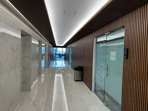 Renta De Oficina Acondicionada Y Amueblada De 633.35 M² En Polanco