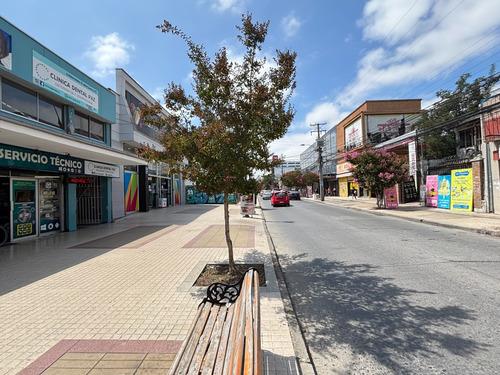 Local Comercial En Pleno Centro 1 Norte (6 Y 7 Ote)