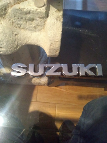 Emblema Letra De Suzuki Para Auto, Camioneta O Moto 