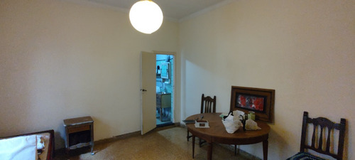 Ph De 4 Ambientes Con Patio, Terraza, Quincho Y Cochera