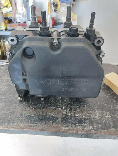 Bomba De Arla Denoxtronic 2.2 Para Volvo Fh4 2015 A 2023 E5 (Recondicionado)