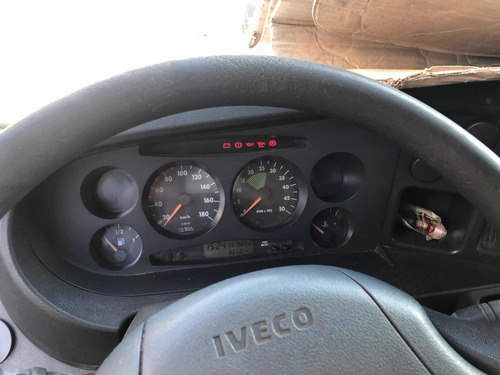 Imagem 7 de 14 de Iveco Daily 70c16