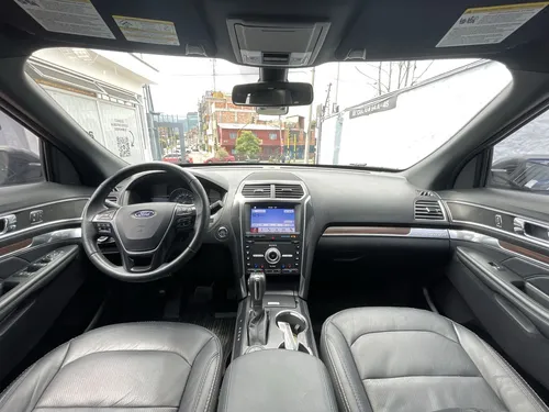 Ford Explorer 2.3 Limited 4x4