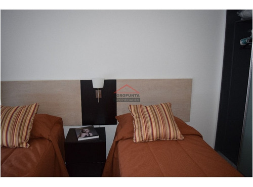 Apartamento En Venta 3 Dormitorios * Edificio De Categoría- Ref: 2619