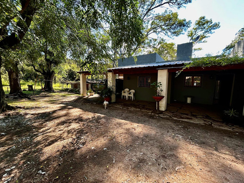 Casa En Venta 3 Dormitorios, 2 Baños, Con Arroyo, Tanti