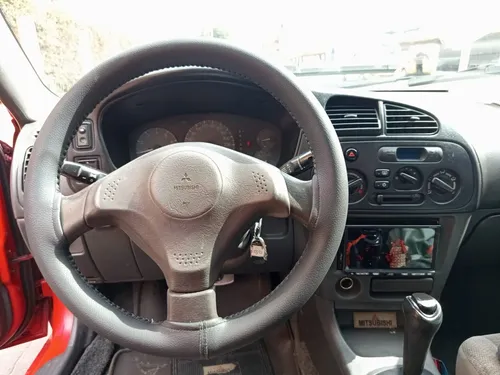 Mitsubishi Lancer 1.3 Gl 4 p 82 hp