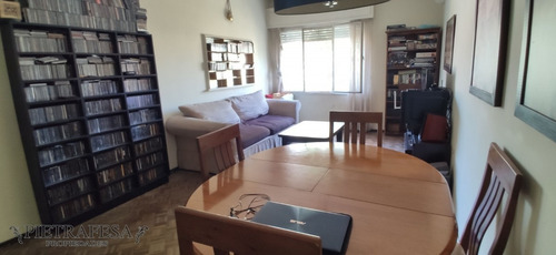 Casa En Venta Ph De Altos 2 Dormitorios 1 Baño- Goes - Tres Cruces - Ref: 2052