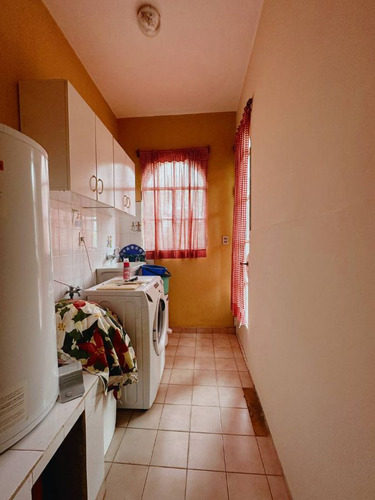 Casa En Venta De 3 Dormitorios C/ Cochera En Villa Buenos Aires