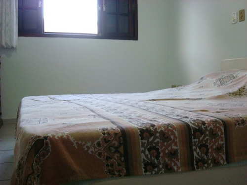 Ampla Resid. 3 Dorm. Sendo Uma Suíte Em Condomínio Fechado - Ubatuba L. Norte Sp - Rod. Oswaldo Cruz 4758,