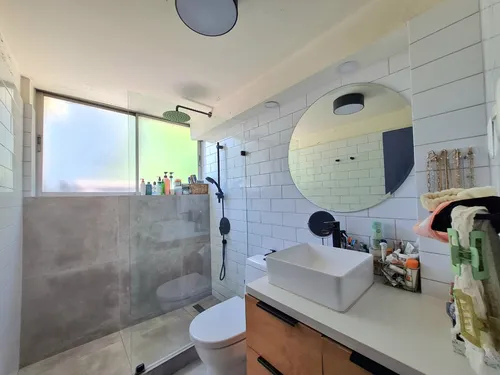 Acogedor Depto Remodelado 3d2b + Servicio En Excelente Zona