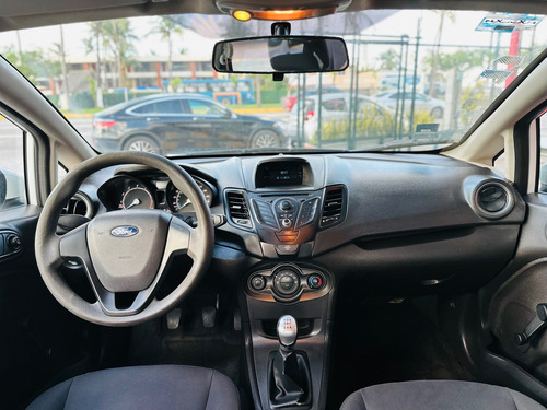 Ford Fiesta 1.6 S Sedan Mt