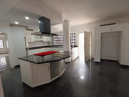 (hl28) Vendo Hermosa Casa En Colinas De Guataparo