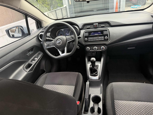 Nissan Versa 1.6 Sense Mt