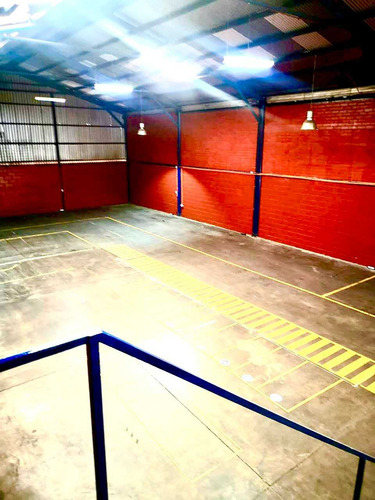 Bodega Con Oficina De 480 M2 En Condominio (86628)