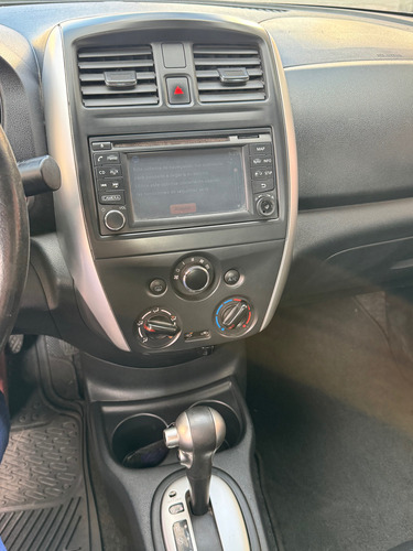Nissan Versa 1.6 Exclusive Navi At