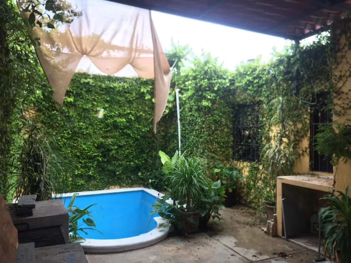 Casa En Renta Con Piscina Dentro De La Ciudad De Mérida Amueblada.