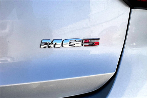 MG MG5 4 PTS EXCITE 15L CVT VE PIEL RA-16