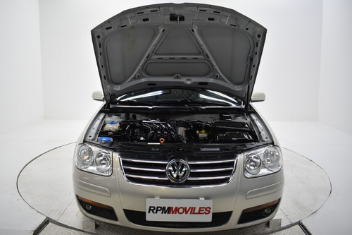 Volkswagen Bora 2.0 Trendline Manual 2010 Rpm Moviles